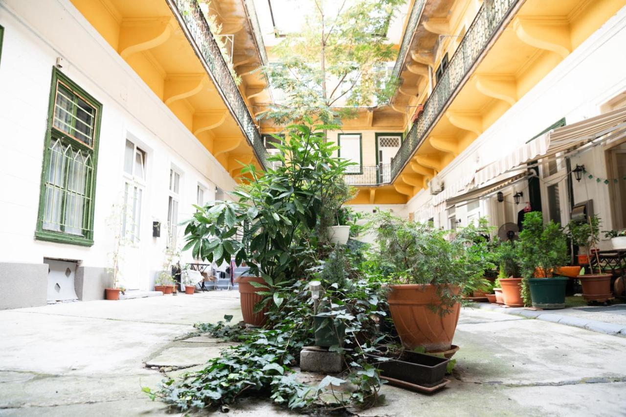 The Urban Chill Spot Harsfa Street Apartment Budapest Luaran gambar